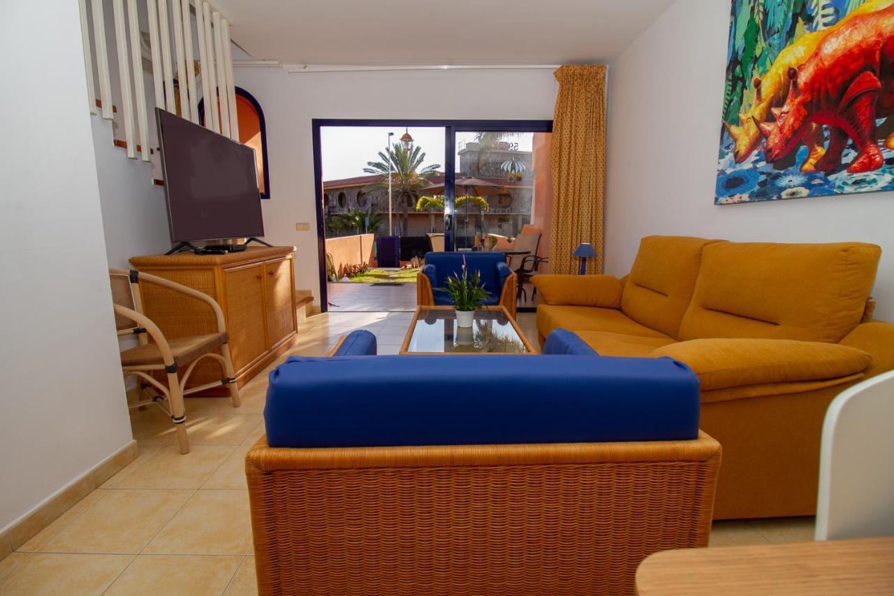 Duplex Meloneras With Free Wifi And Private Garden Villa ภายนอก รูปภาพ